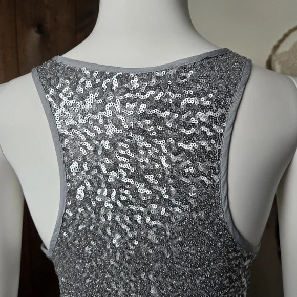 NWT GAP Silver Sequin Scoop Neck Dressy Tank Top - Picture 7 of 12